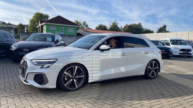 A3 8Y mit #HRspezialfedern 50/50⏬️
Kann sich auf jeden Fall sehen lassen 😊#autohändler #freiewerkstatt #worbis #Audi #tieferlegung #eTFSI